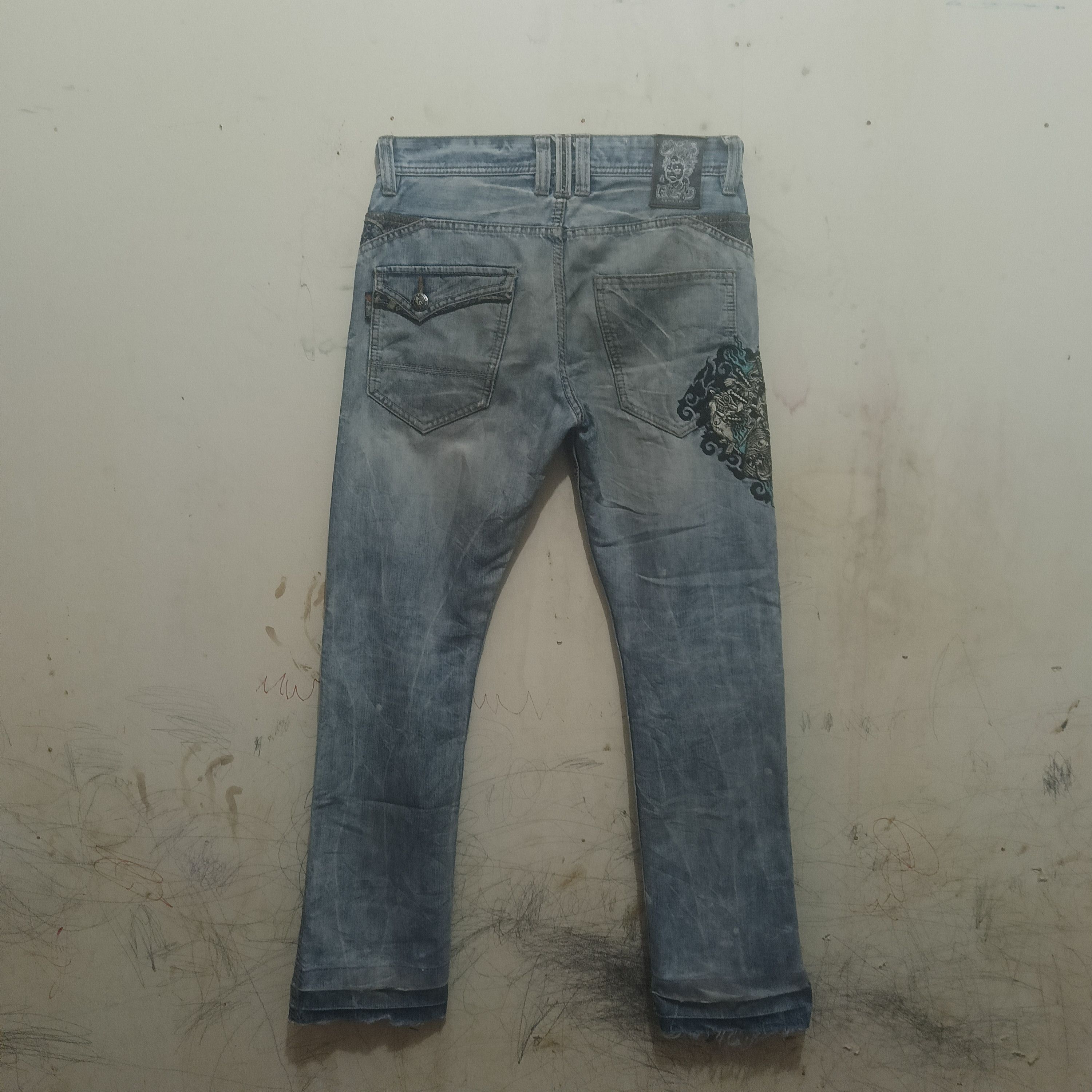 Karakuri Tamashii Japan Jizo Bosatsu Distressed Thrashed Jeans Karakuri style Size US 31 - 17 Thumbnail
