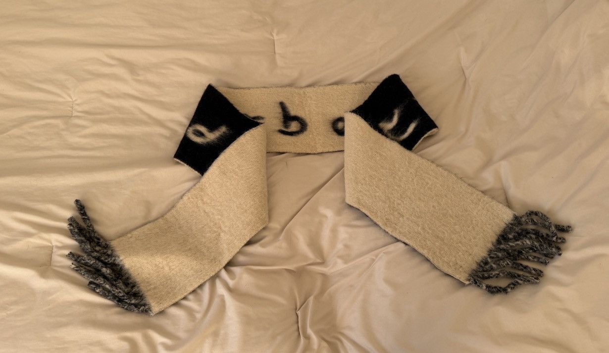 Burberry Burberry Scarf Size ONE SIZE - 2 Thumbnail