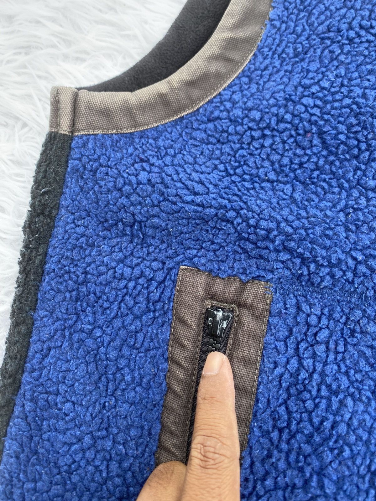 KAVU Rare Vintage KAVU Fleece Vest Size US M / EU 48-50 / 2 - 13 Thumbnail