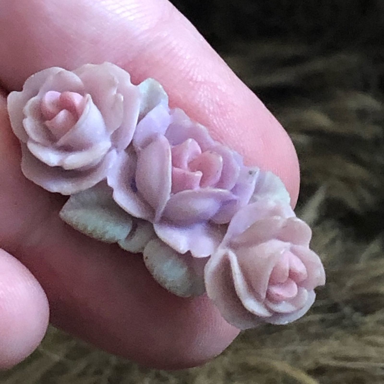 Vintage Vintage 80s cast resin triple rose brooch pin Size ONE SIZE - 3 Thumbnail