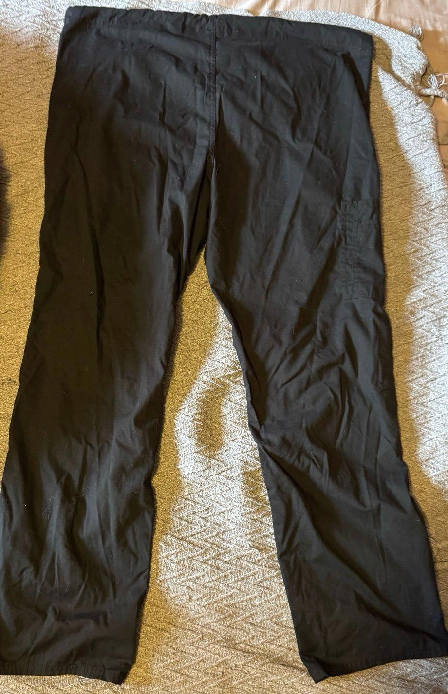 Designer Woman’s Medium Black Scrubs Pants Size 32" / US 10 / IT 46 - 2 Thumbnail
