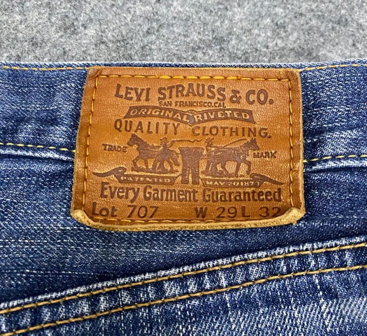 Levi's Vintage Levis Lot 707 Denim Flare Jeans Size US 30 / EU 46 - 12 Thumbnail