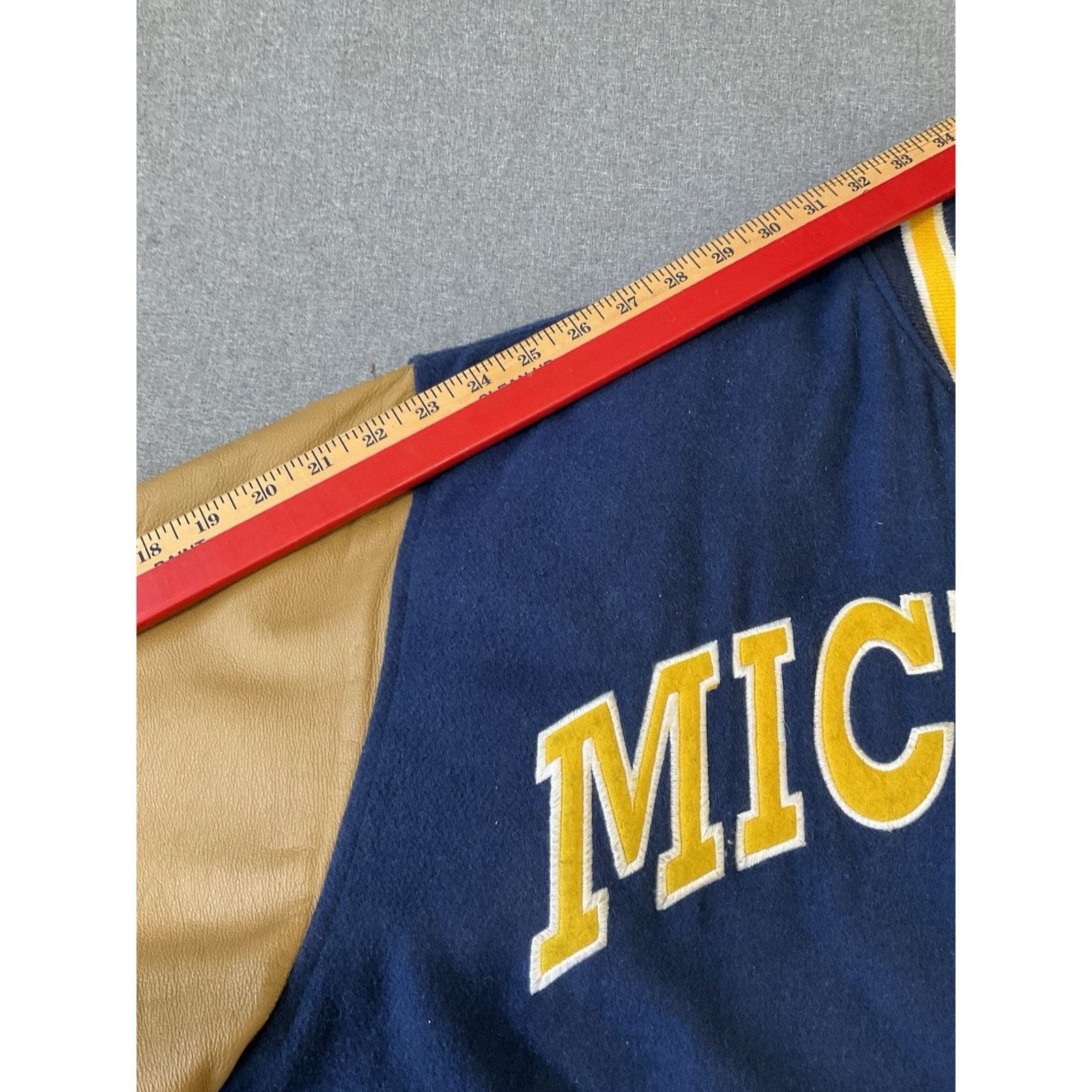 Starter Vintage Michigan Wolverines Starter Wool and Leather XL Size US XL / EU 56 / 4 - 4 Thumbnail