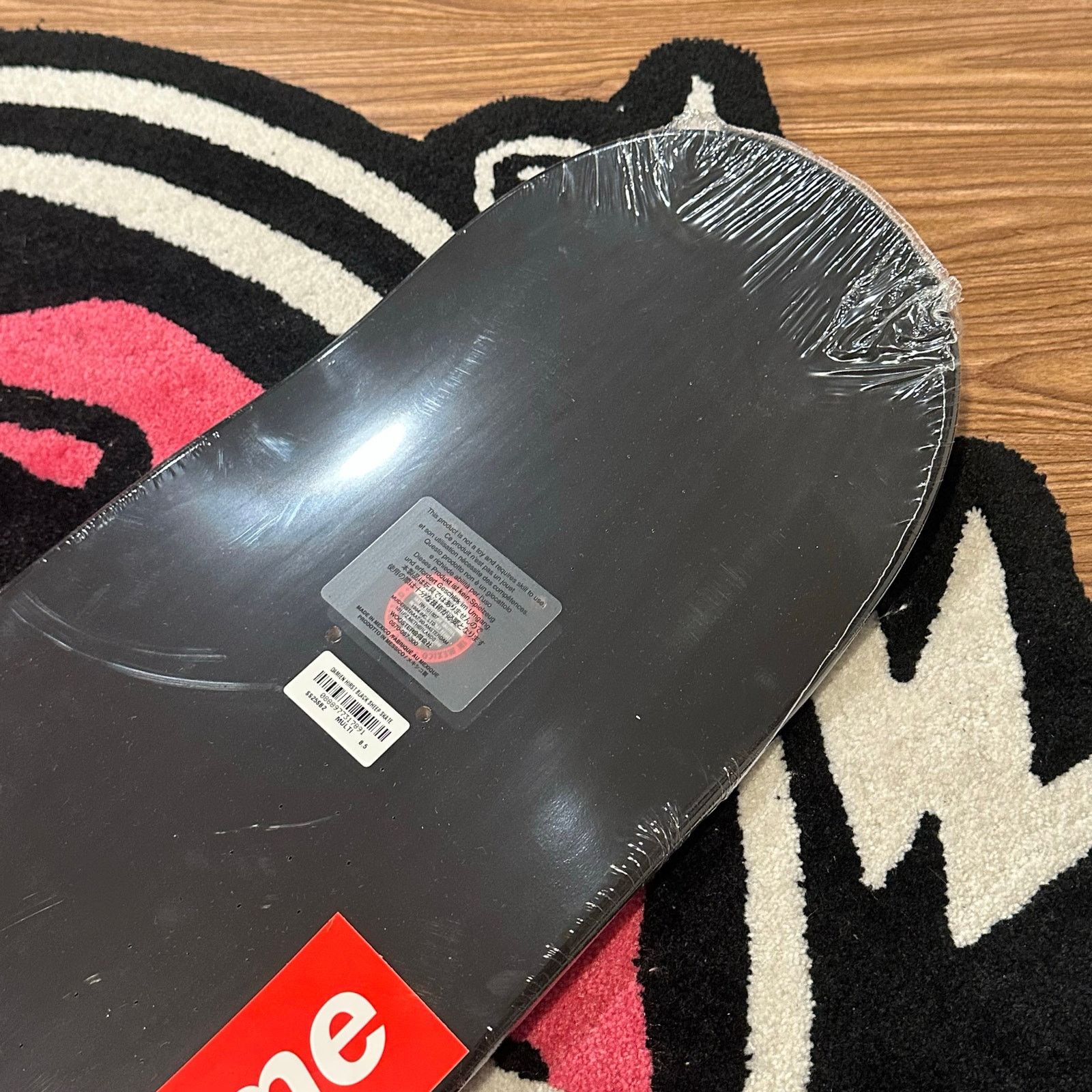 Supreme Supreme x Damien Hirst Sheep Skateboard Deck – Multicolor Size ONE SIZE - 5 Thumbnail