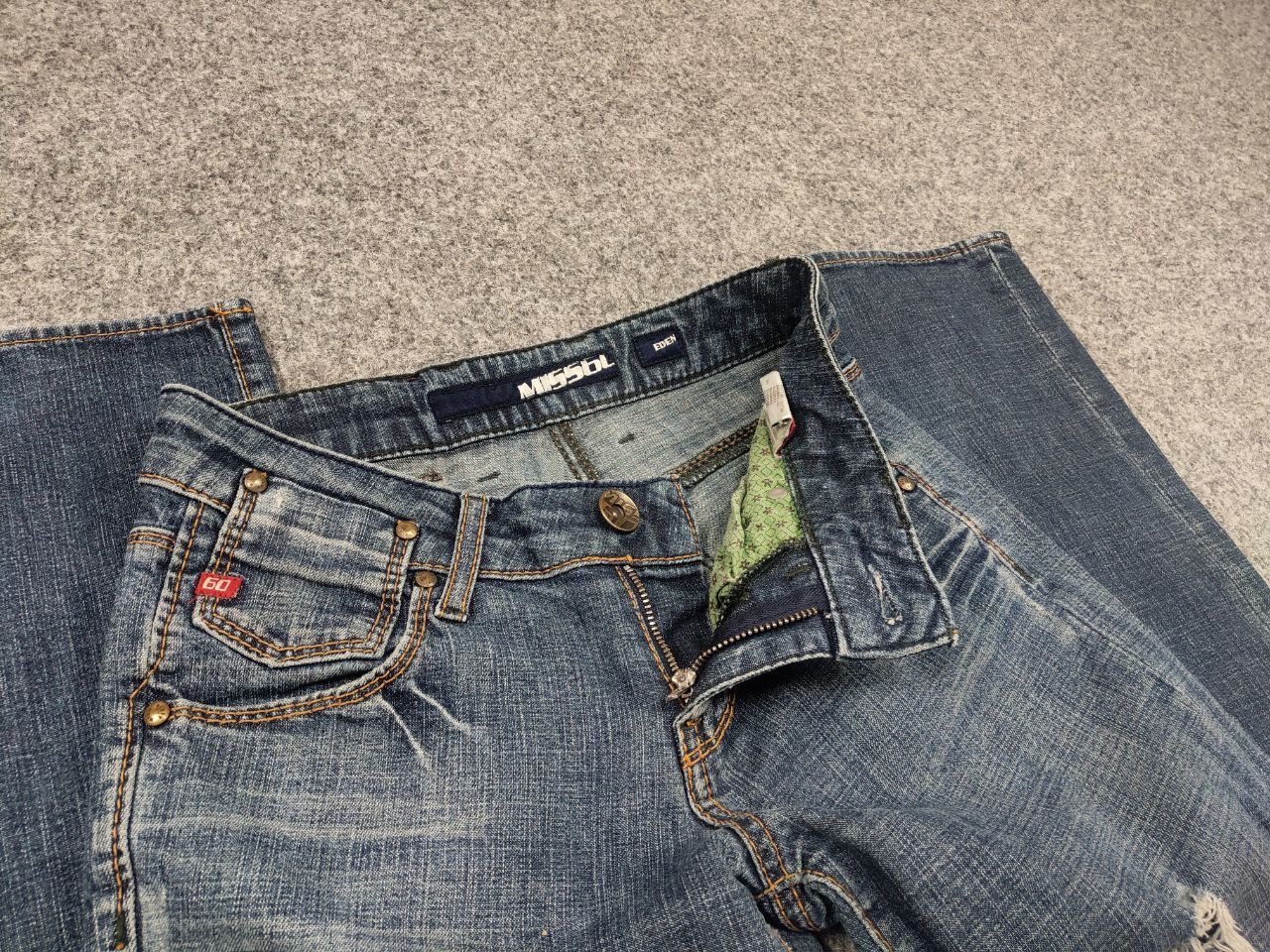 Miss Sixty Vintage Miss Sixty Logo Eden Faded Denim Jeans Y2K Style Size 24" / US 00 / IT 34 - 13 Thumbnail