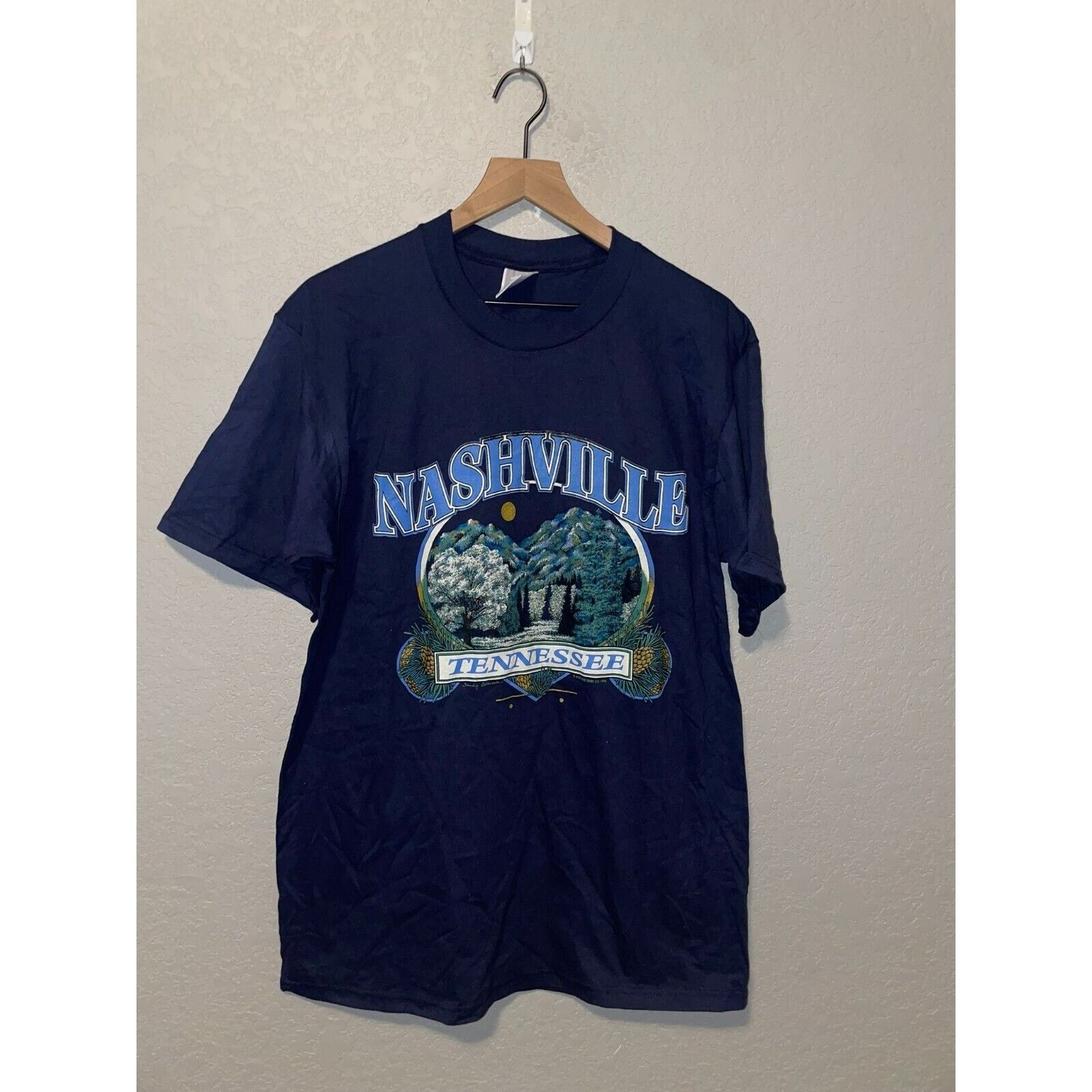 Jerzees 90s Vintage Nashville TN Tennessee Mountain Shirt VTG 1990s Size US L / EU 52-54 / 3 - 1 Thumbnail