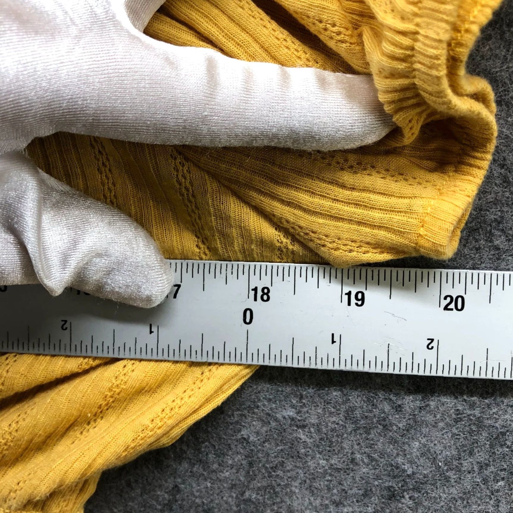 O'Neill O'Neill Puff Sleeve Crop Top Womens L Mustard Yellow Smocked Size L / US 10 / IT 46 - 7 Thumbnail