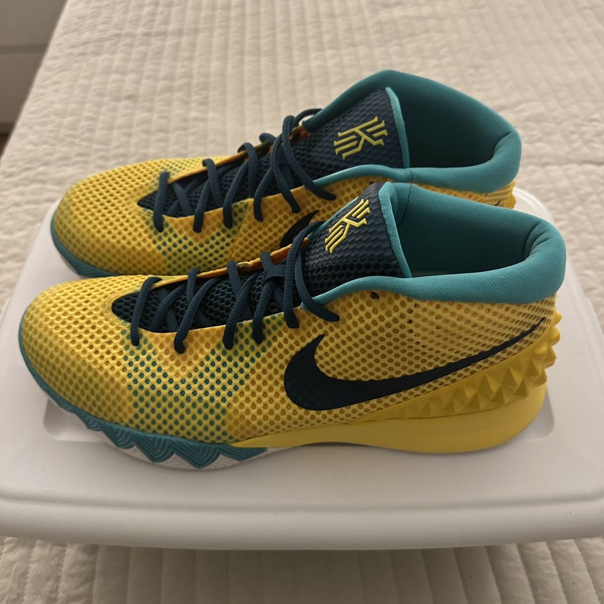 Nike Nike Kyrie 1 Letterman Men's Size 11.5 Size US 11.5 / EU 44-45 - 3 Thumbnail
