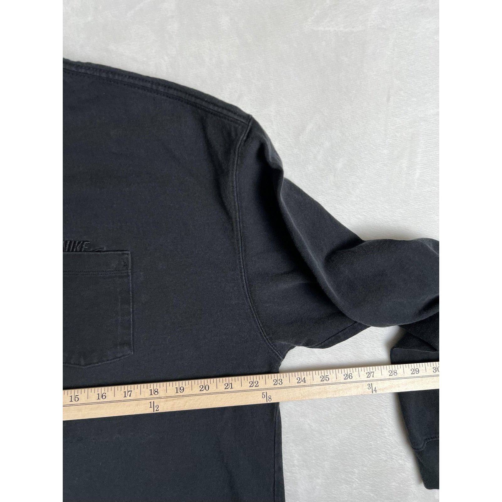 Nike Nike Long Sleeve Pocket Shirt Mens XL Black Max 90 Loose Fit Size US XL / EU 56 / 4 - 7 Thumbnail