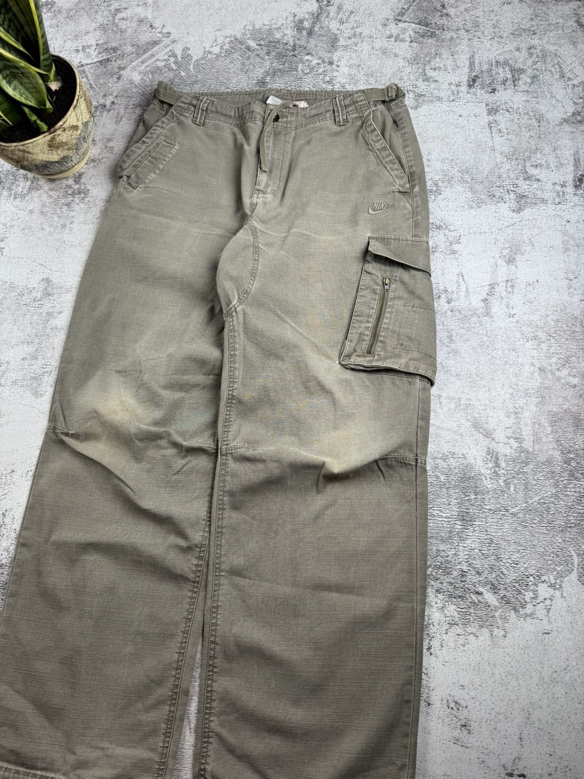 Nike Thrashed Nike 90s Distressed Japanese Y2K Vintage Cargo Jeans Pants Trousers Size US 36 / EU 52 - 3 Thumbnail