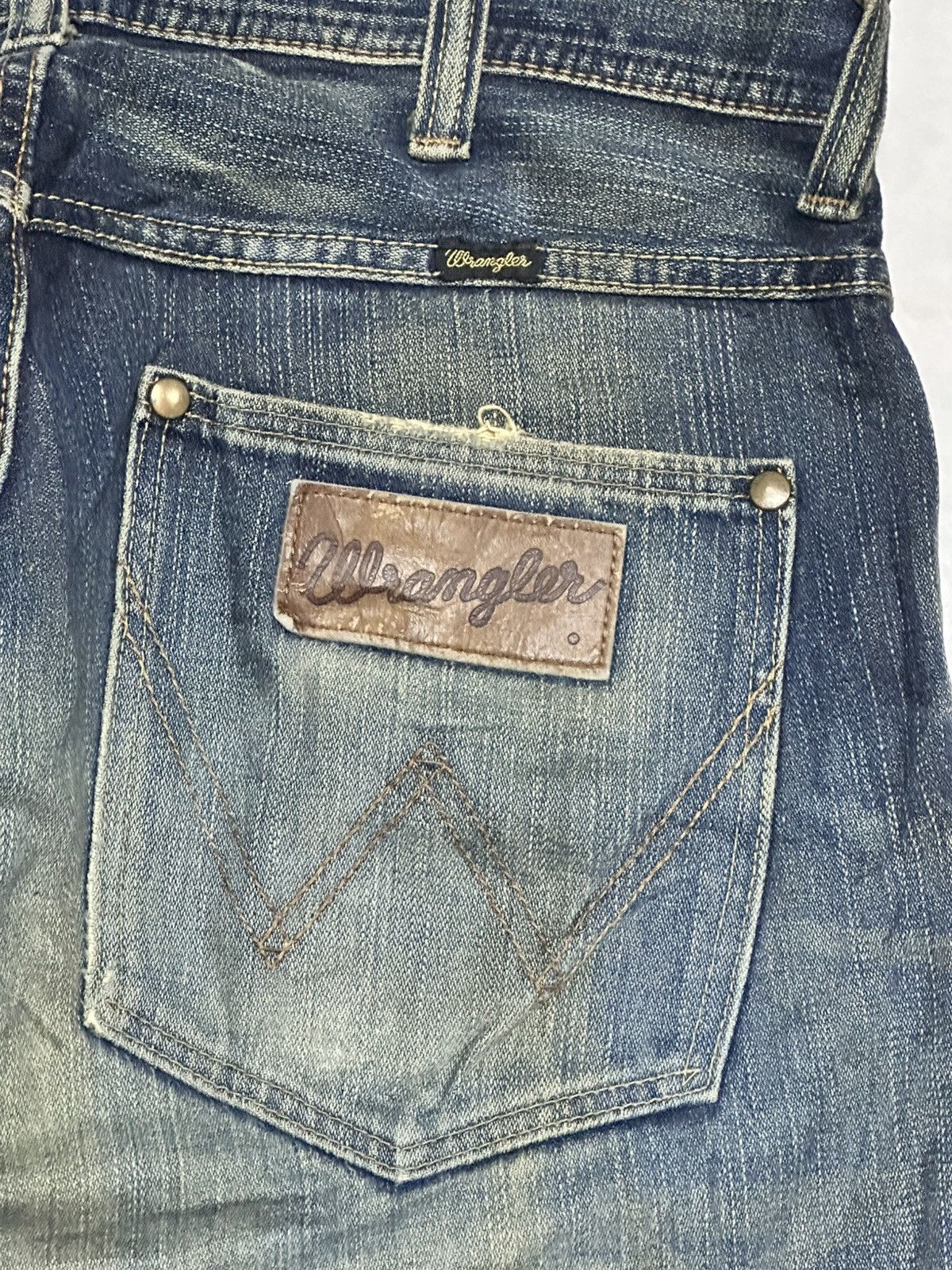 Wrangler Wrangler Vintage Distressed Baggy Loose Style With Mudwash Size US 33 - 7 Thumbnail