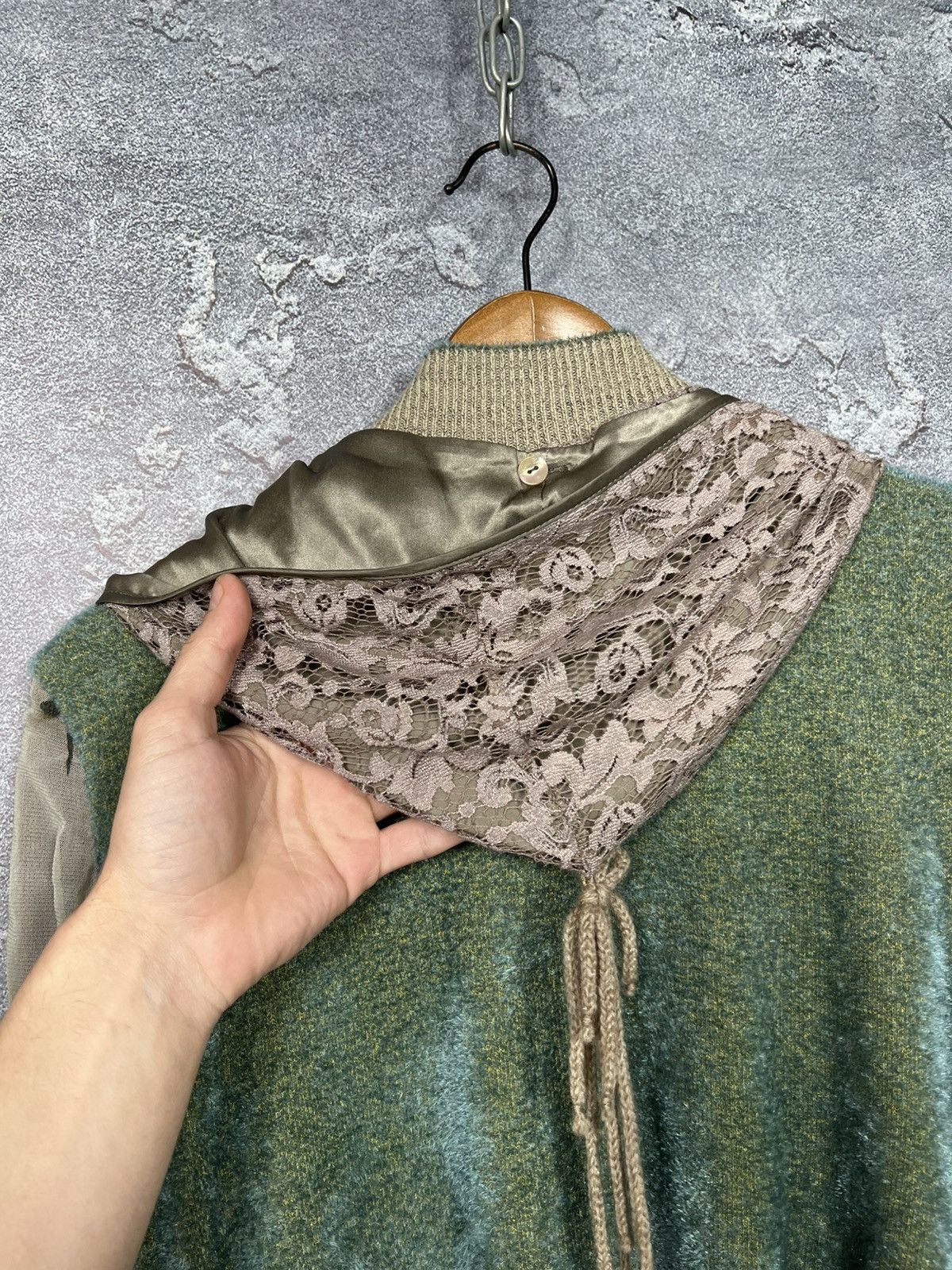 Vintage Vintage Tricot Chic Avant Garde Save the Queen Style Hoodie Size L / US 10 / IT 46 - 17 Thumbnail