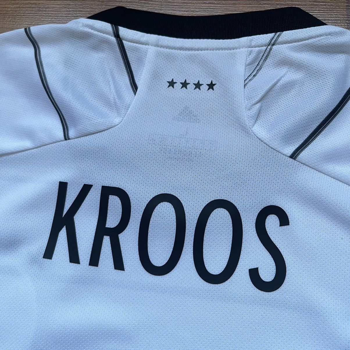Adidas GERMANY ADIDAS 2020 EURO FOOTBALL HOME JERSEY #8 KROOS Size US L / EU 52-54 / 3 - 11 Thumbnail