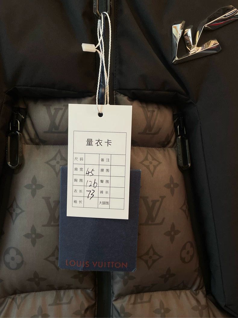 Louis Vuitton Louis Vuitton 2054 Warm Louis Vuitton down jacket Size US S / EU 44-46 / 1 - 5 Thumbnail