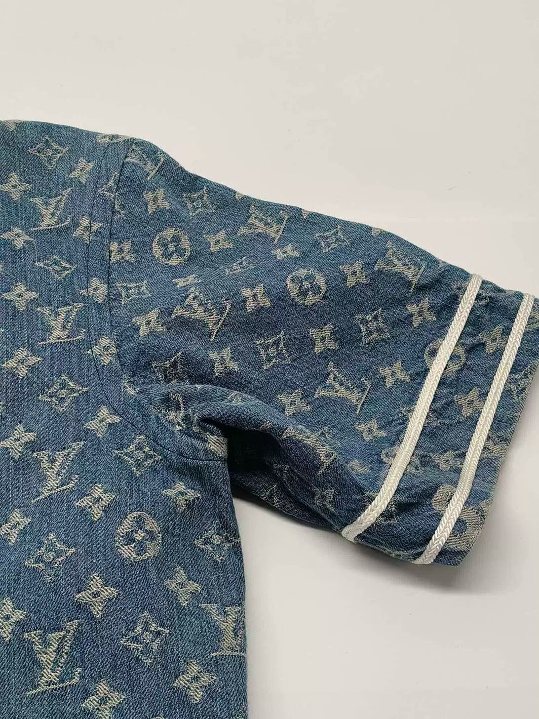 Louis Vuitton Louis Vuitton Supreme Denim Baseball Shirt -2505 Size US XS / EU 42 / 0 - 3 Thumbnail