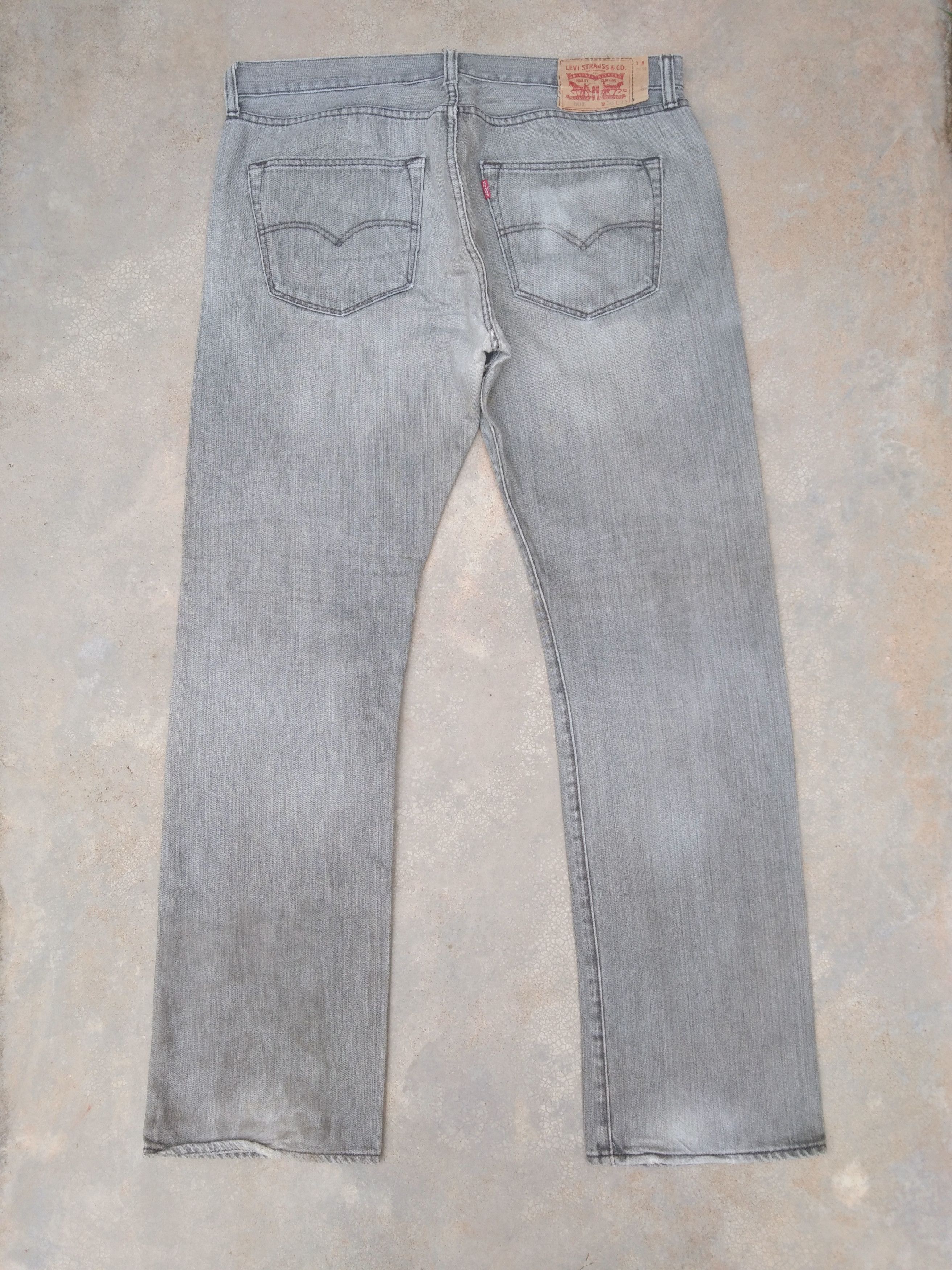 Levi's × Vintage Vintage Levis 501 Grey Straight Leg Distressed Jeans 36x32 Size US 38 / EU 54 - 2 Thumbnail