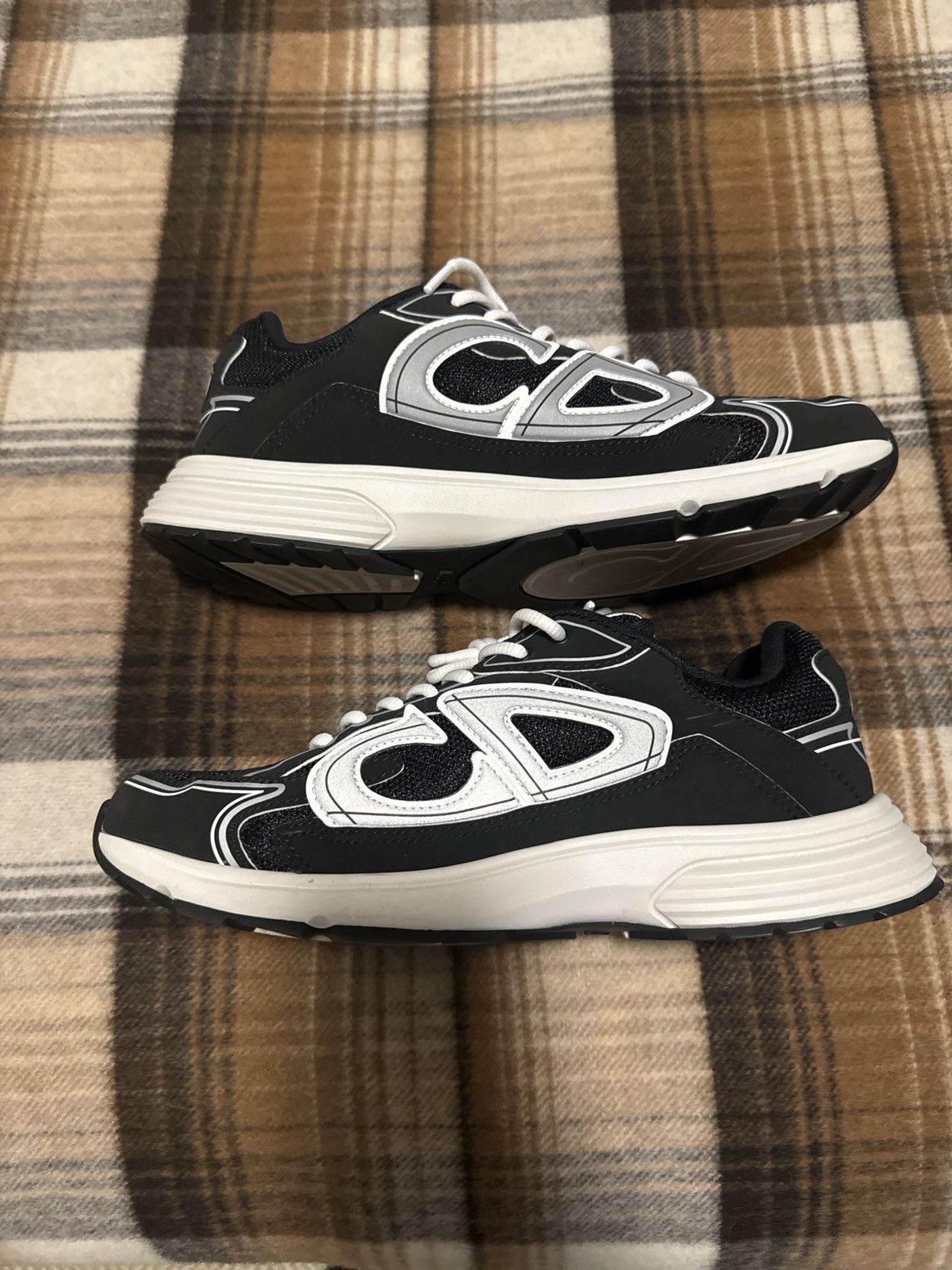 Dior B30