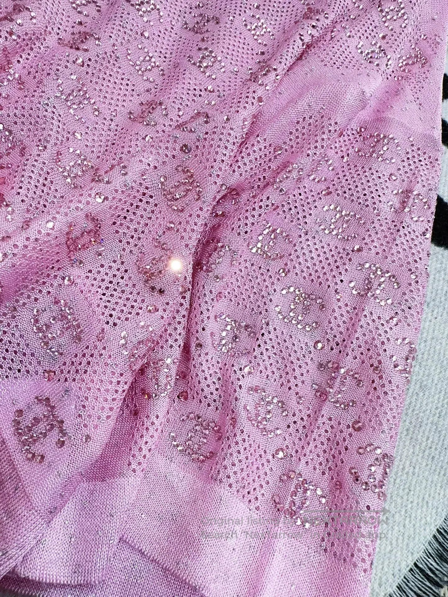 Chanel pink logo double C pullover top. Size US M / EU 48-50 / 2 - 5 Thumbnail