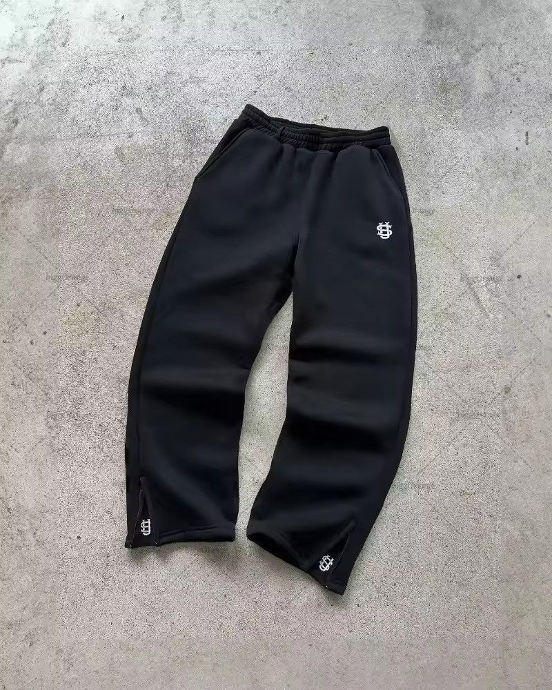 Japanese Brand × Other Retro Loose Straight Leg Sweatpant Size US 33 - 1 Thumbnail