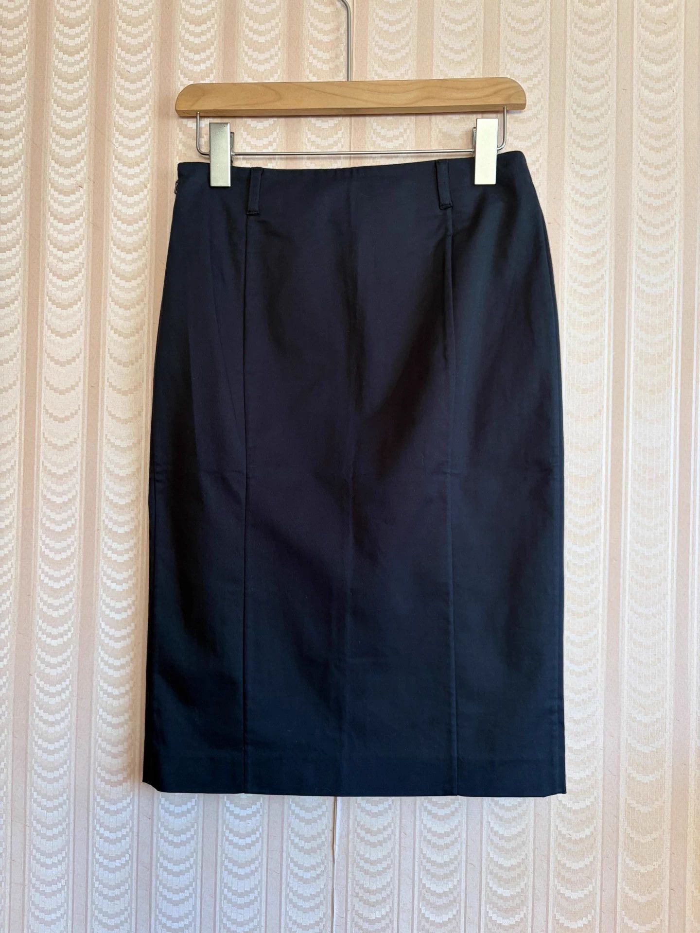 Prada Prada Vintage Black Pencil Skirt 42 Size 30" / US 8 / IT 44 - 4 Thumbnail