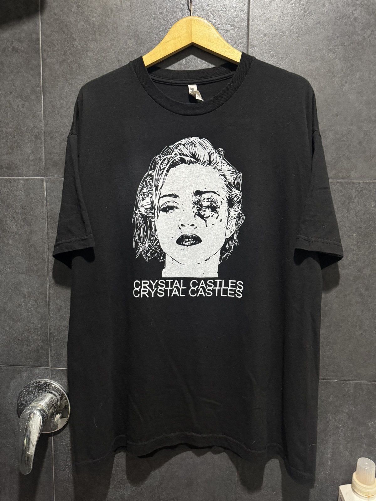 Band Tees × Vintage Crystal Castles Alice Practice Madonna Bruised