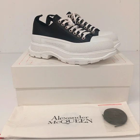 Alexander McQueen Alexander McQueen Tread Slick Low Top Sneakers - EU44.5/US Size US 11.5 / EU 44-45 - 1 Thumbnail