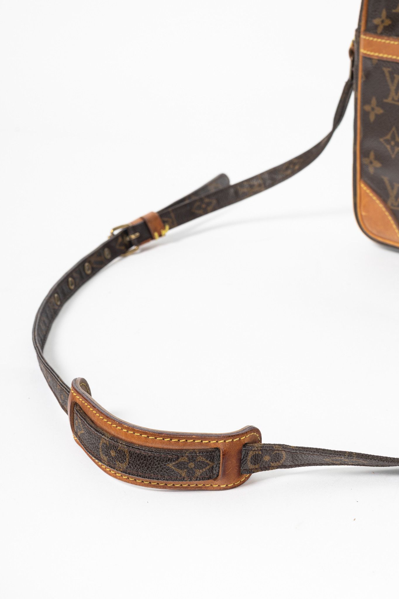Louis Vuitton Louis Vuitton Danube Monogram Canvas & Leather Crossbody Size ONE SIZE - 6 Thumbnail
