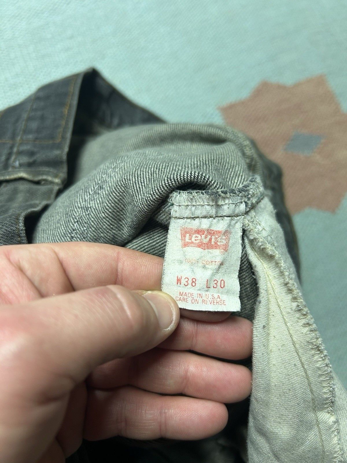 Vintage Vtg 90s Levis 505 jeans faded black distress straight 36x29 Size US 36 / EU 52 - 13 Thumbnail