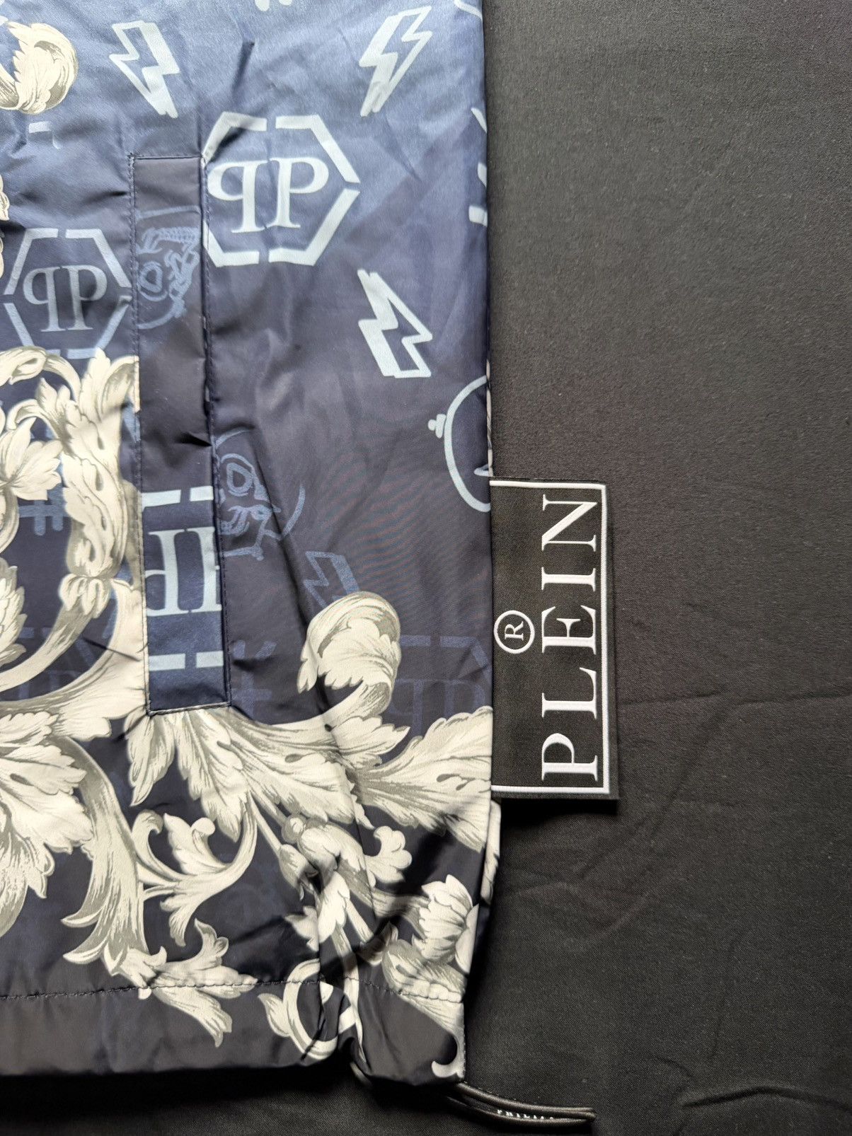 Philipp Plein Philipp Plein Baroque Skull Windbreaker Jacket NWT Size US L / EU 52-54 / 3 - 7 Thumbnail