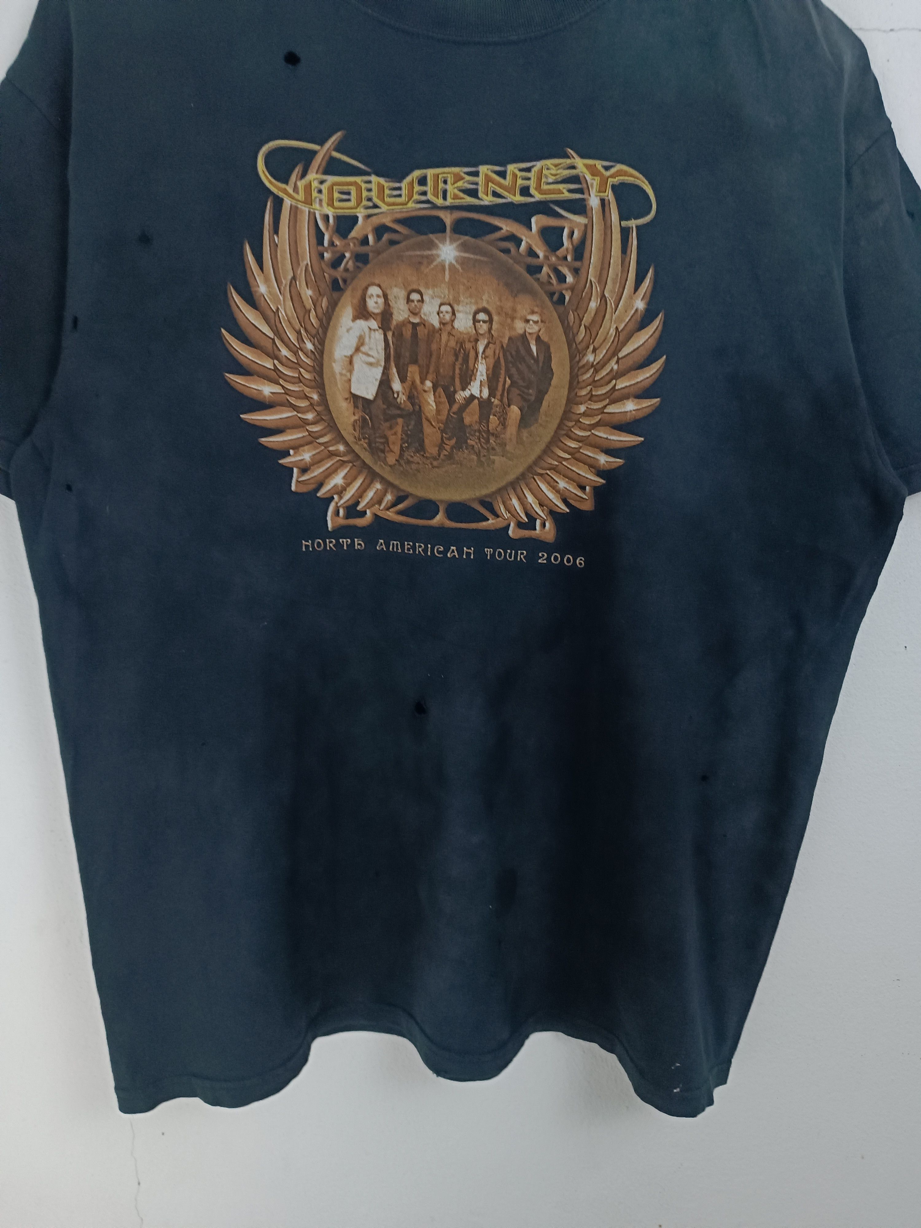 Band Tees THRASHED FADED VINTAGE 2006 JOURNEY TOUR bon jovi acdc Size US XL / EU 56 / 4 - 6 Thumbnail