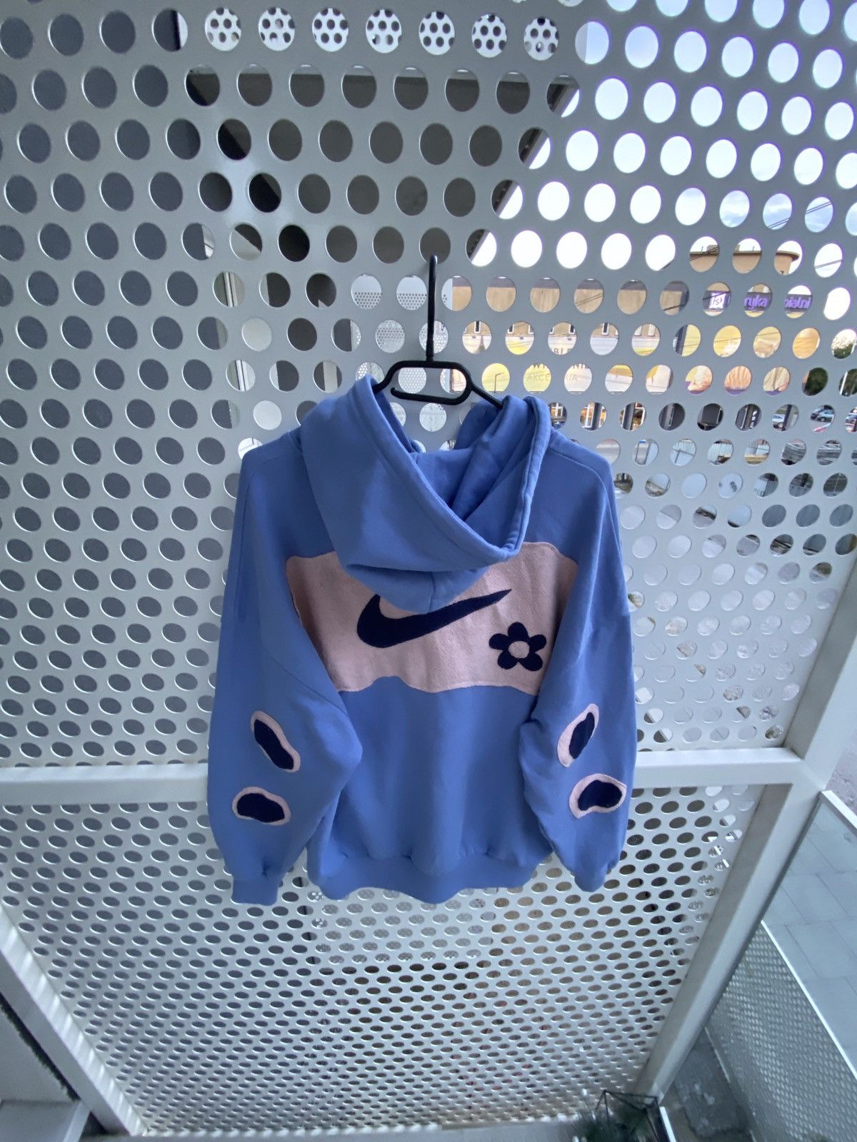 Nike × Vintage Vintage Nike Custom Center Swoosh Oversize Hoodie Y2K rare Size US S / EU 44-46 / 1 - 6 Thumbnail