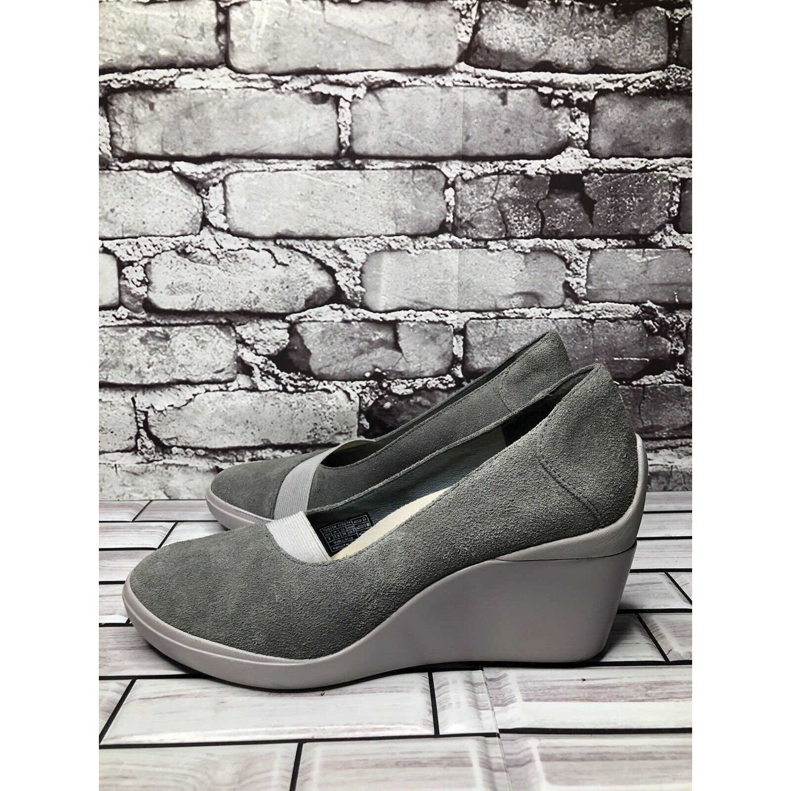 TSUBO Tsubo Damira Gray Suede Comfort Wedge Pumps Career Shoes Wom Size US 8 / IT 38 - 1 Thumbnail