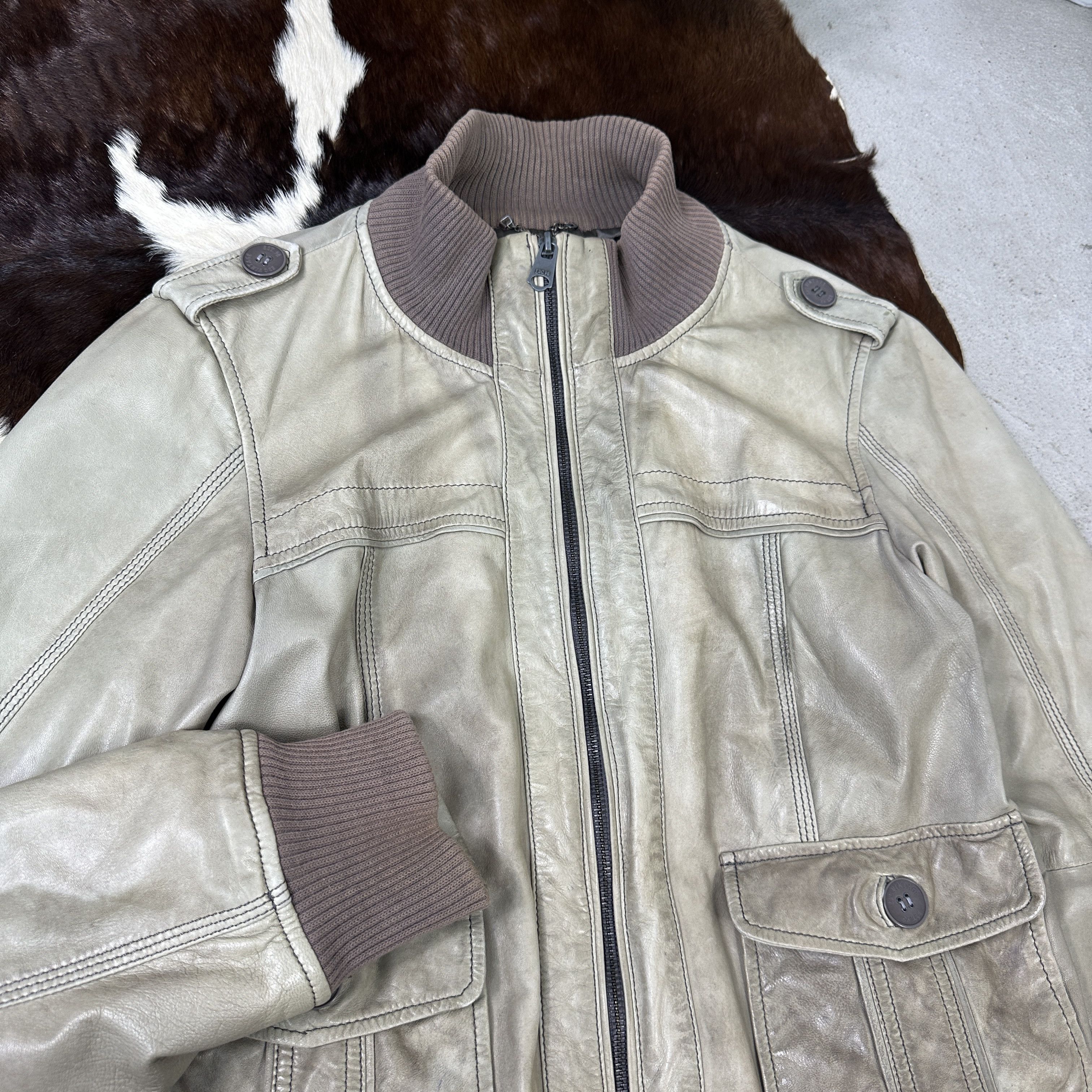 Vintage Vintage Leather Distressed Faded Cropped Jacket Size US S / EU 44-46 / 1 - 7 Thumbnail