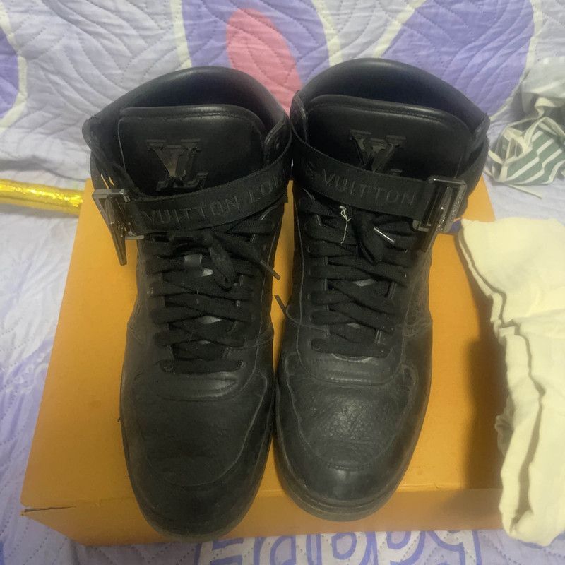 Louis Vuitton Louis Vuitton Rivoli Black Casual Sneakers - Size US 8.5 / EU 41-42 - 2 Thumbnail