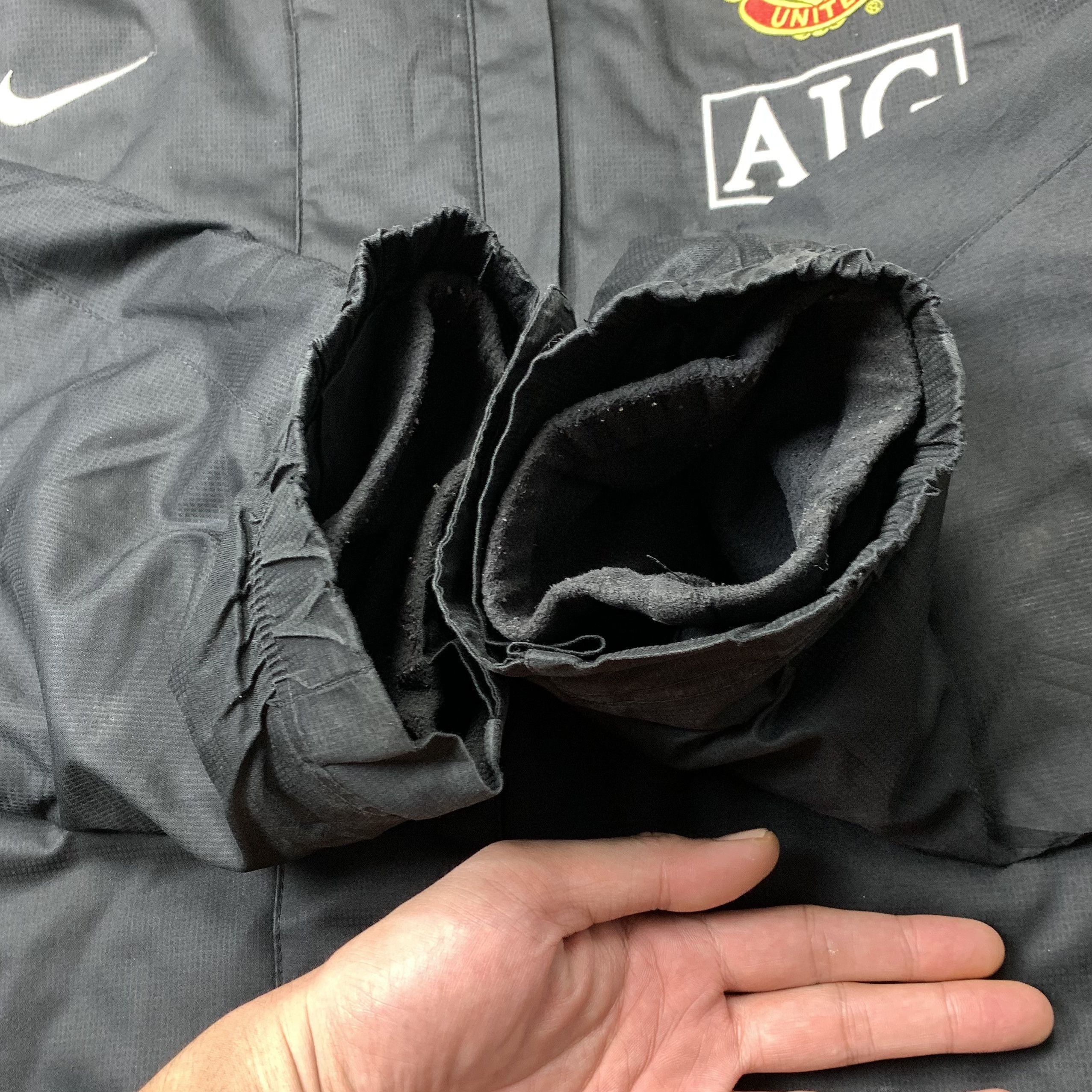 Nike Vintage Nike Manchester United Jacket Size US M / EU 48-50 / 2 - 5 Thumbnail