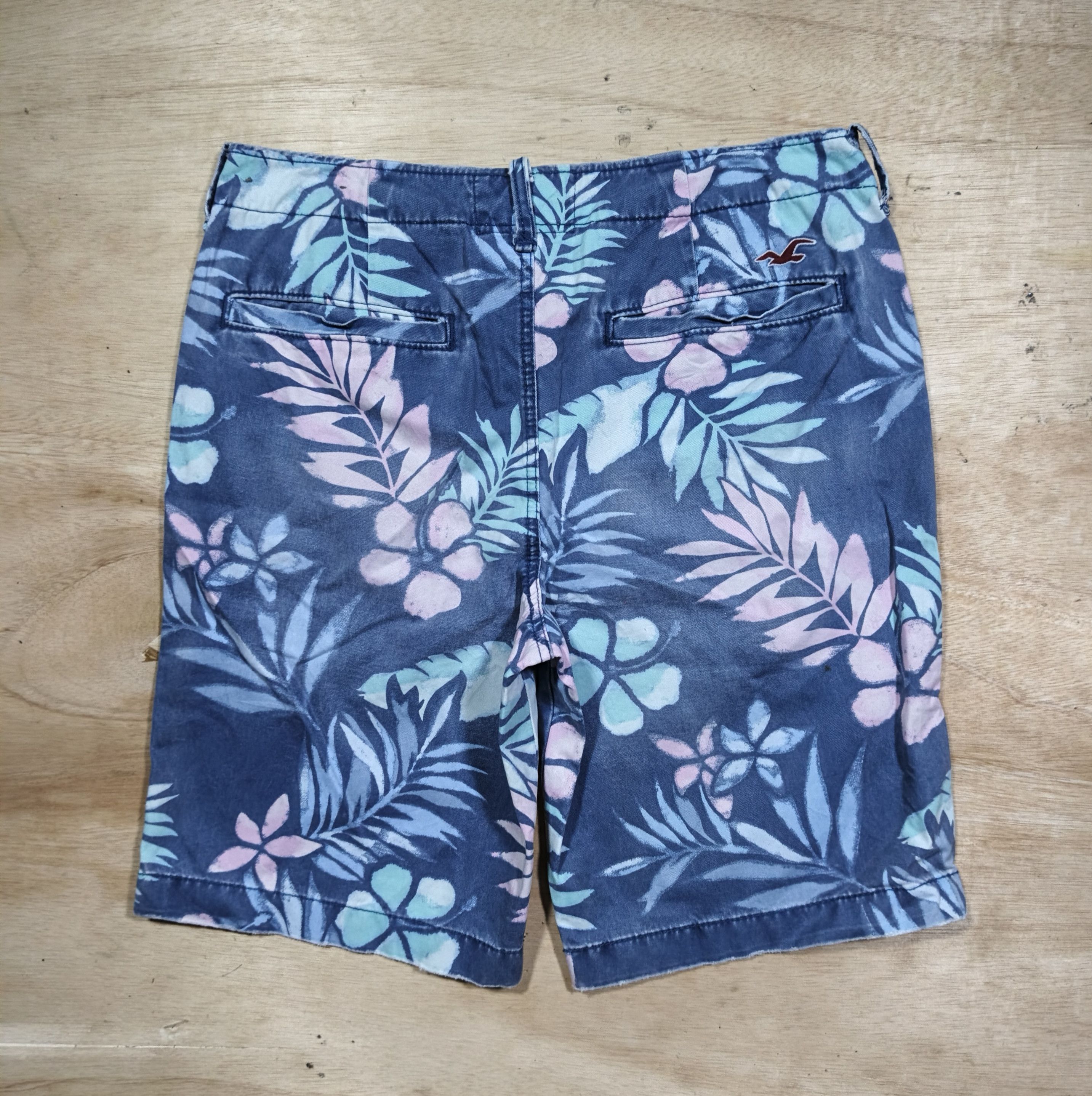 Hollister HOLLISTER Blue Tropical Floral AOP Short Pants Size US 32 / EU 48 - 5 Thumbnail