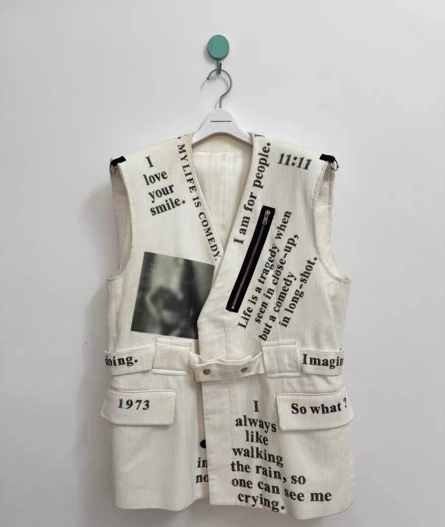 Takahiromiyashita The Soloist. TAKAHIROMIYASHITA THE SOLOIST white corduroy vest Size US S / EU 44-46 / 1 - 1 Thumbnail