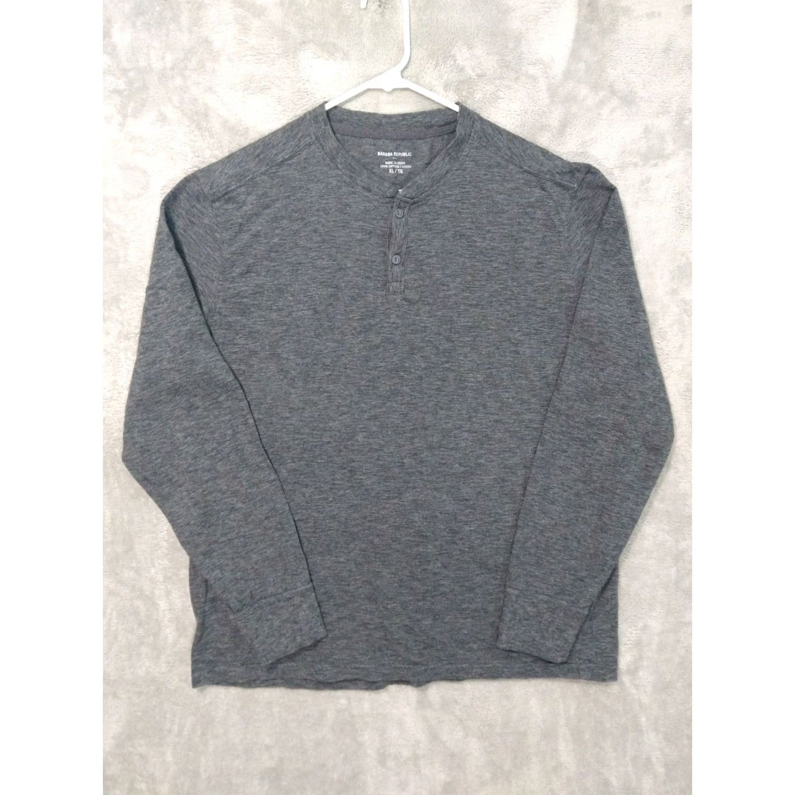 Banana Republic Banana Republic Shirt Mens XL Gray Heathered Henley Long Sleeve Cotton ShirtMens XL Gray Henley Long Sleeve Cotton Banana Republic Size US XL / EU 56 / 4 - 2 Thumbnail