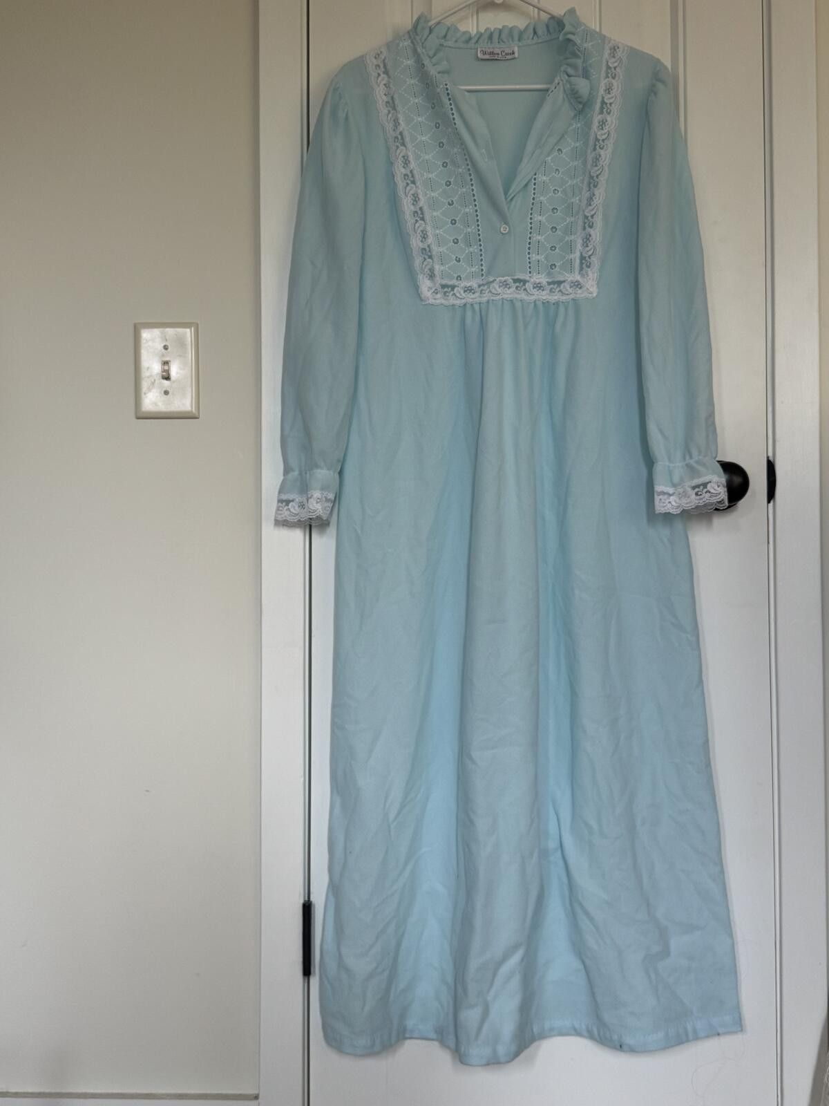 Other Vintage Willow Creek Small Nightgown with Lace Trim Size ONE SIZE - 2 Thumbnail