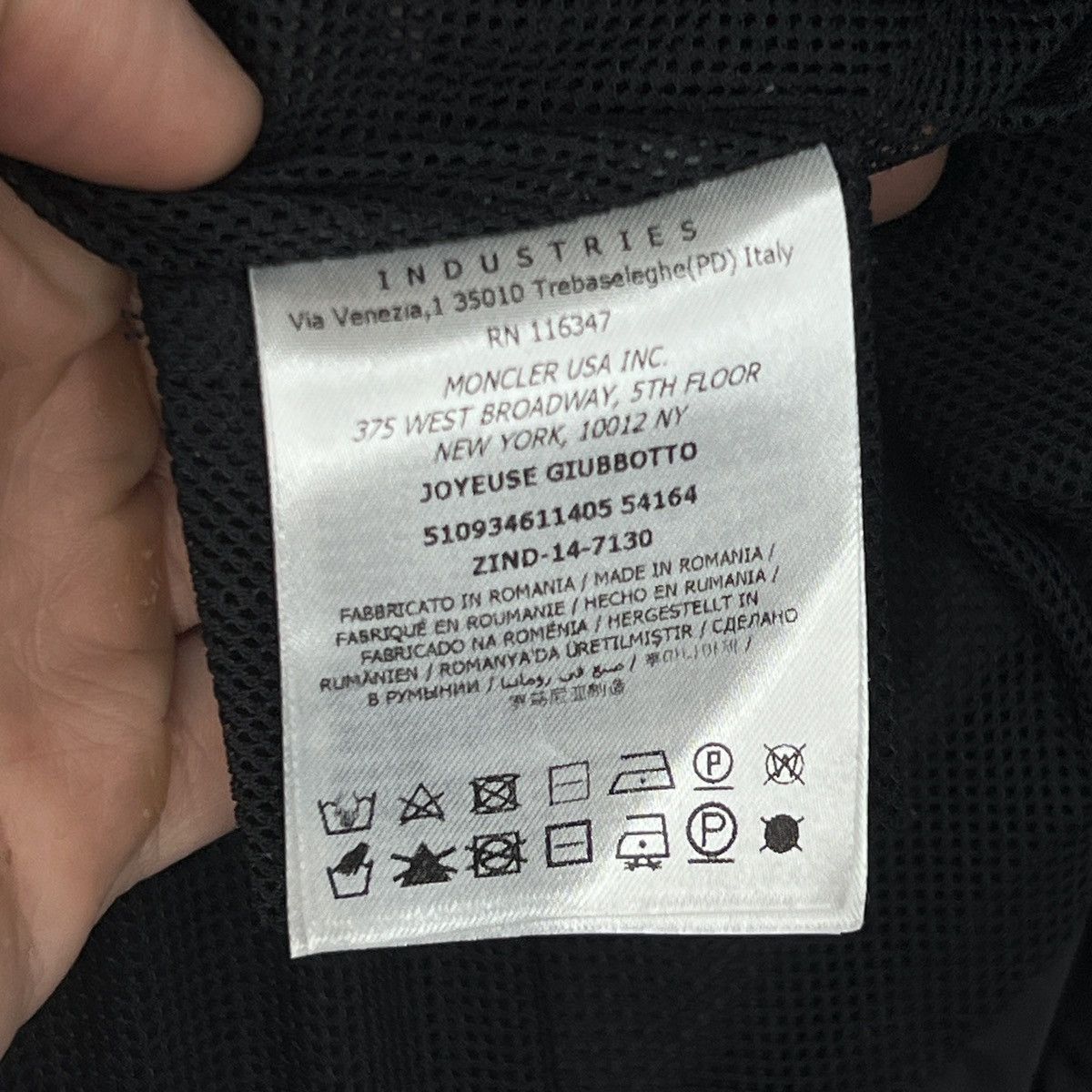 Moncler Moncler Jacket Nylon Windbreaker Black Classic Luxury Size US S / EU 44-46 / 1 - 10 Thumbnail