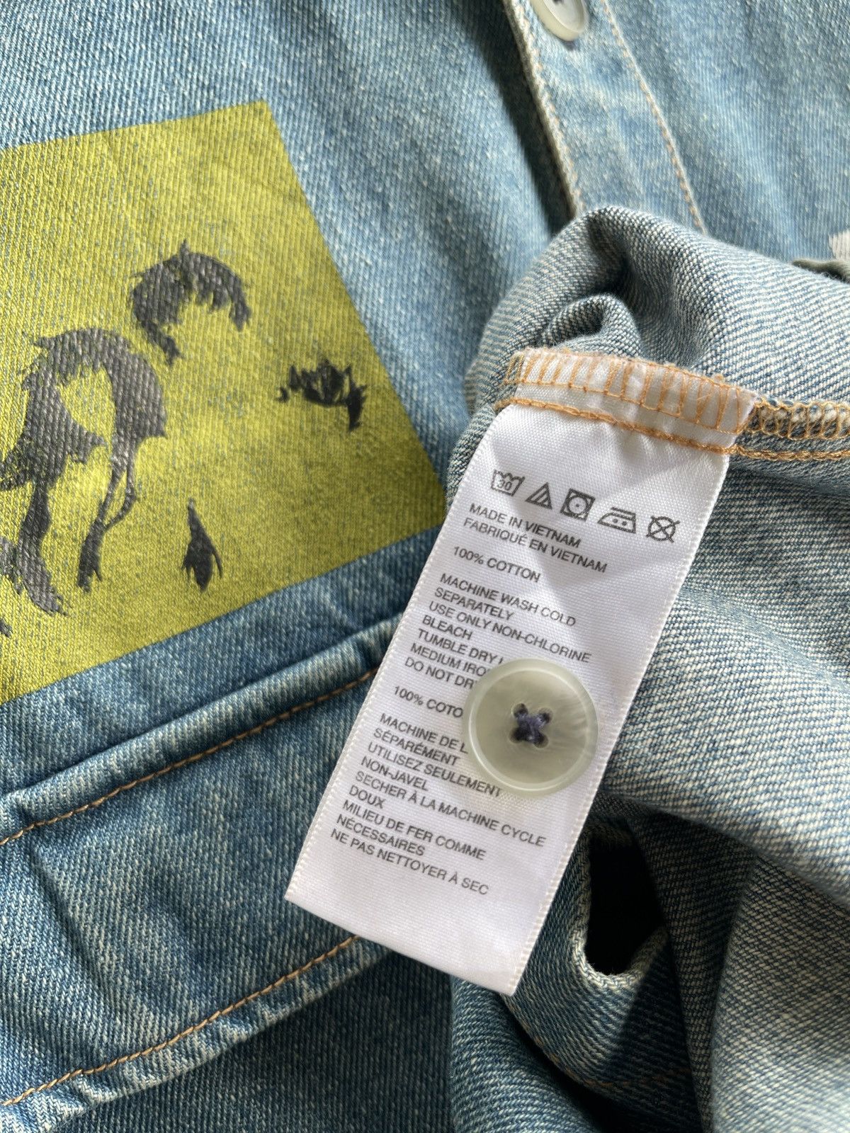 Japanese Brand Urban Outfitters Distressed Denim Shirt Size US L / EU 52-54 / 3 - 16 Thumbnail