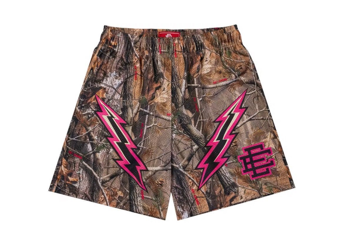 Eric Emanuel Eric Emanuel EE Camo w pink & black bolt shorts medium Size US 30 / EU 46 - 1 Thumbnail