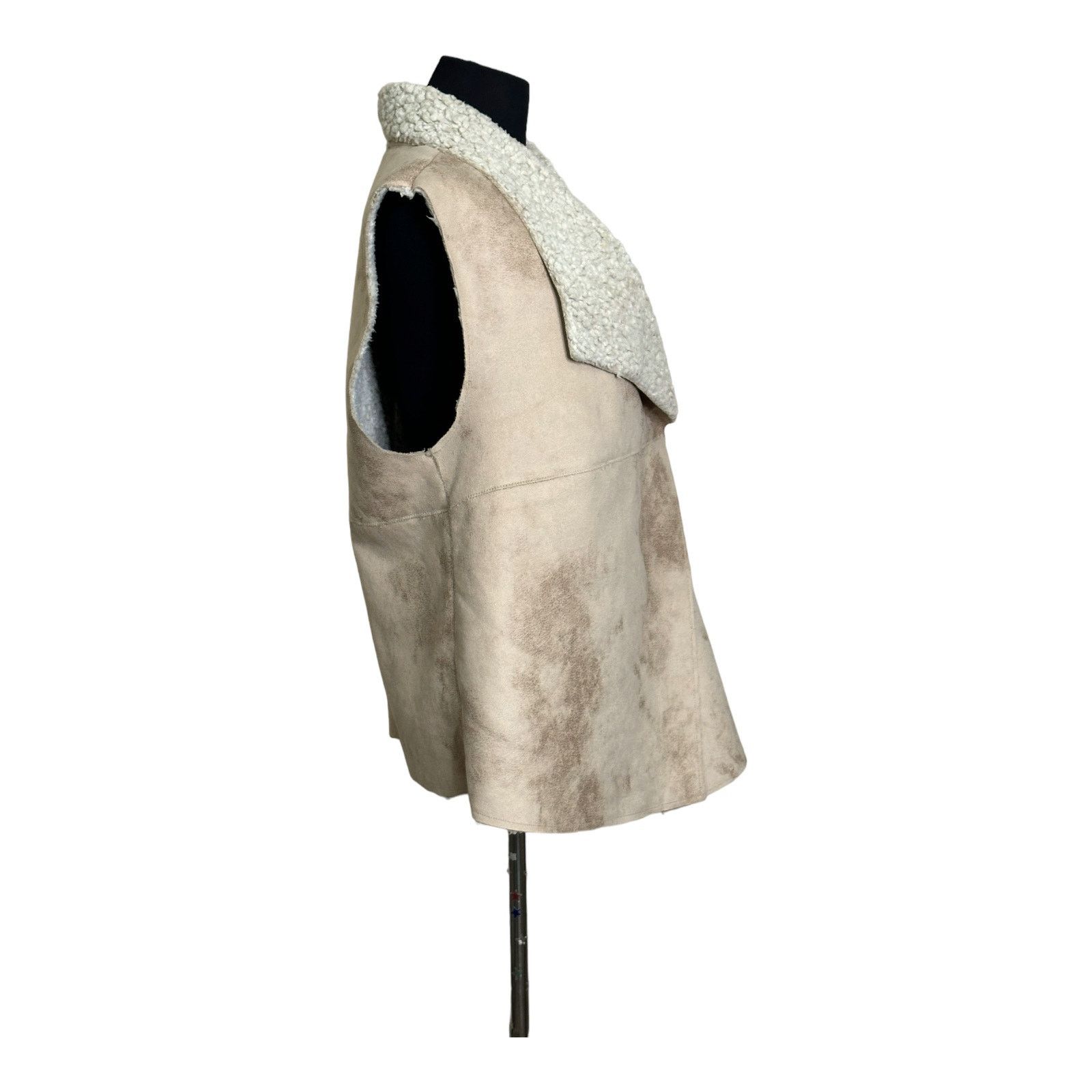 dylan Dylan beige faux leather Sherpa lined vest size Large Size L / US 10 / IT 46 - 8 Thumbnail