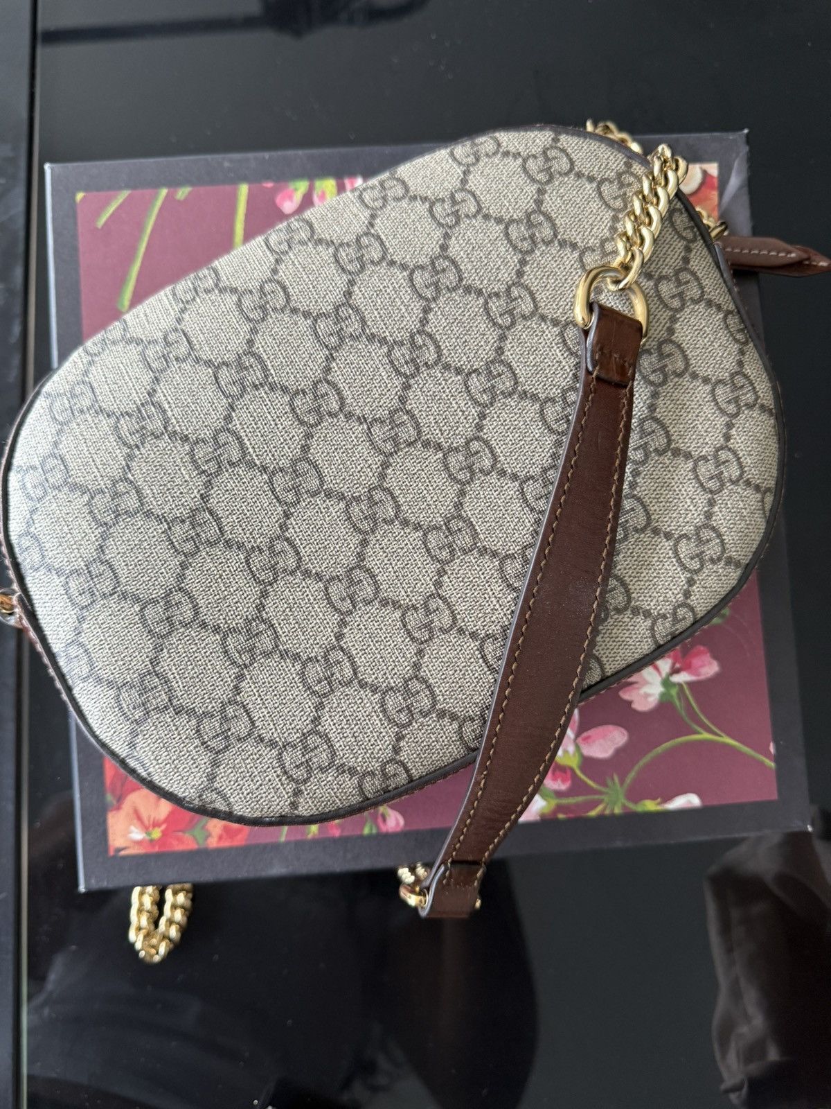 Gucci Gucci GG Supreme Canvas & Leather Camera Bag in Beige Size ONE SIZE - 1 Thumbnail