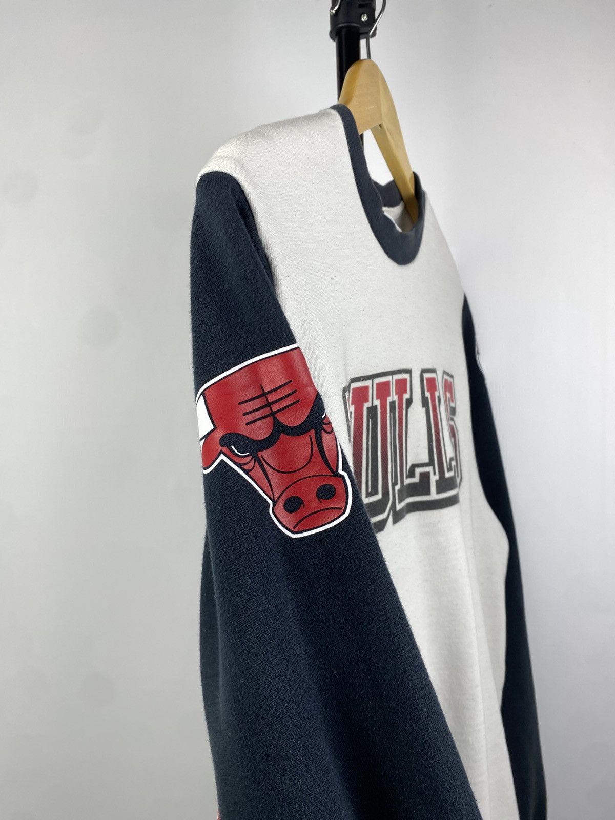 Mitchell & Ness Mitchell & Ness Chicago Bulls Michael Jordan Sweatshirt Size US M / EU 48-50 / 2 - 5 Thumbnail
