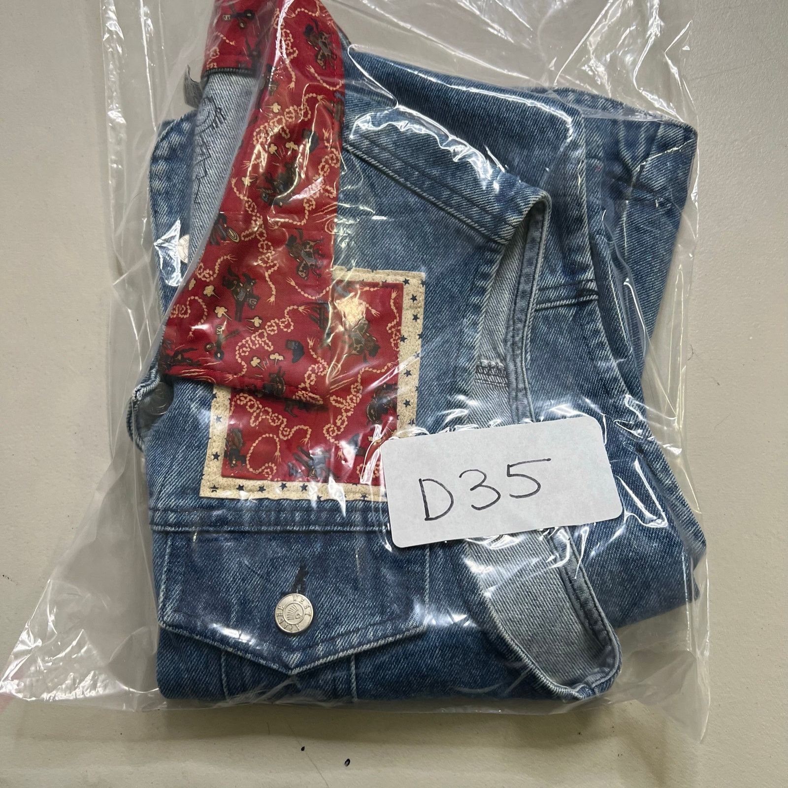 Vintage Vintage Denim Vest Western Cowboy Women Size M Size M / US 6-8 / IT 42-44 - 12 Thumbnail