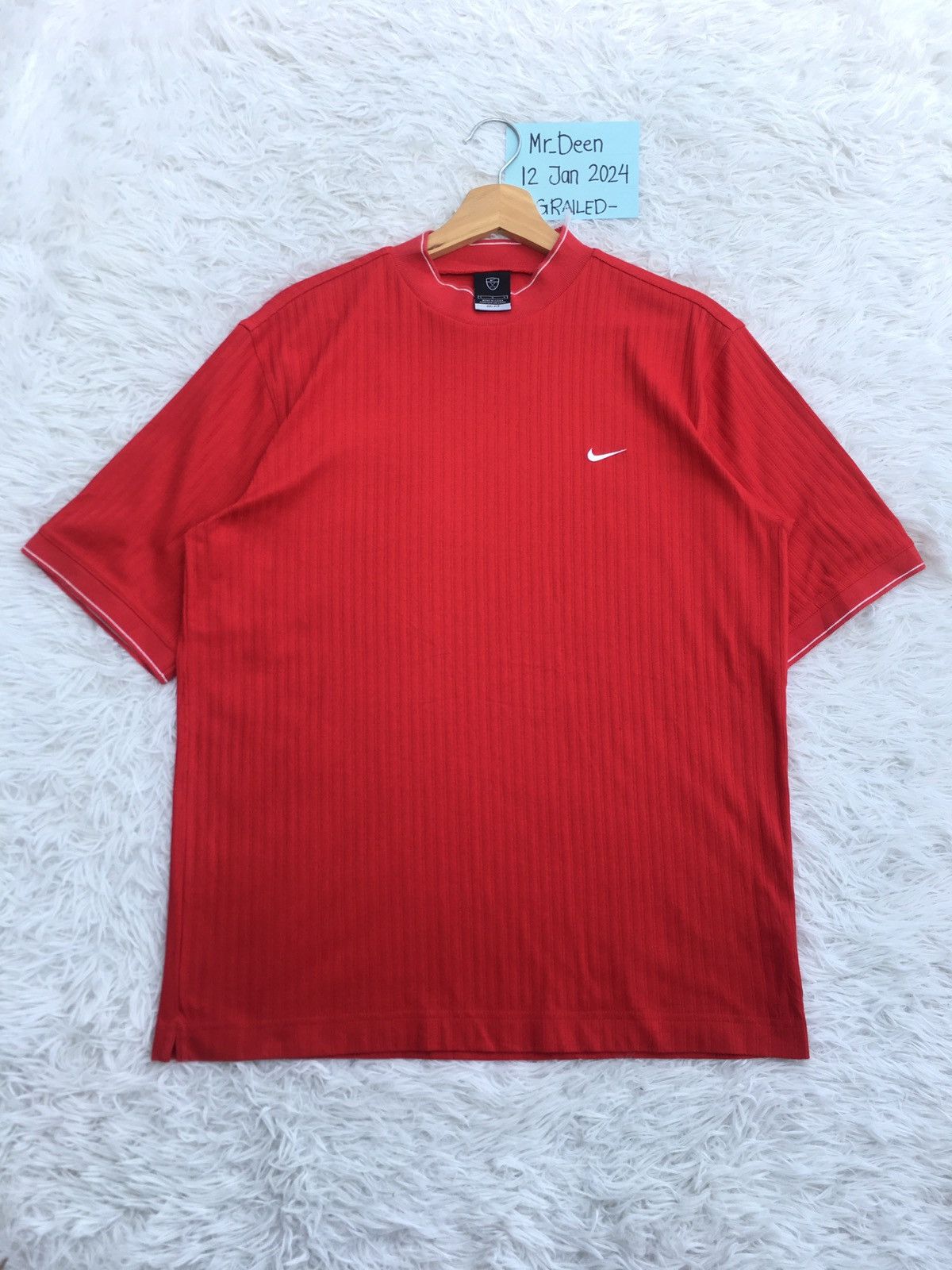 Nike Rare Vintage Nike Swoosh Logo Tshirt Size US L / EU 52-54 / 3 - 2 Thumbnail