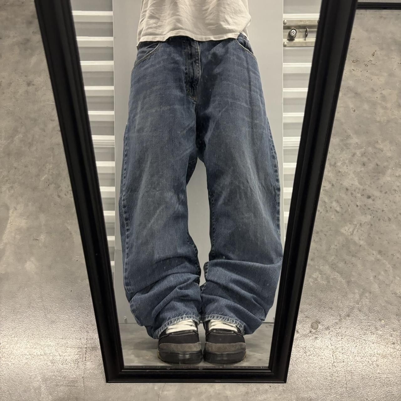 Japanese Brand × Vintage Crazy Vintage Y2K/2000s Baggy Grunge Dark Wash Essential Skater Denim Jeans! Size US 36 / EU 52 - 1 Thumbnail
