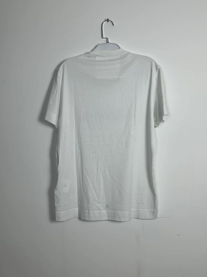 Givenchy Givenchy White short-sleeve T-shirt, size M, made in Portu Size US M / EU 48-50 / 2 - 2 Thumbnail