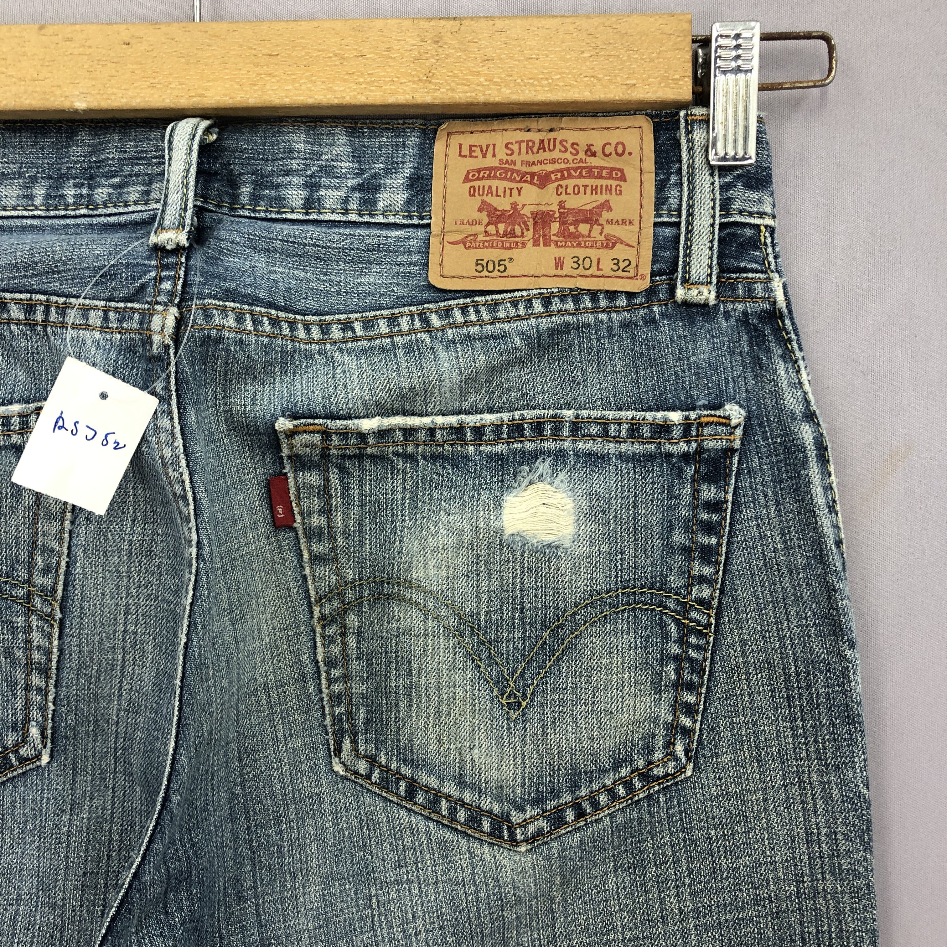 Levi's Vintage Y2K Distressed Levis Jeans Levi's Stonewash Denim Size US 30 / EU 46 - 5 Thumbnail